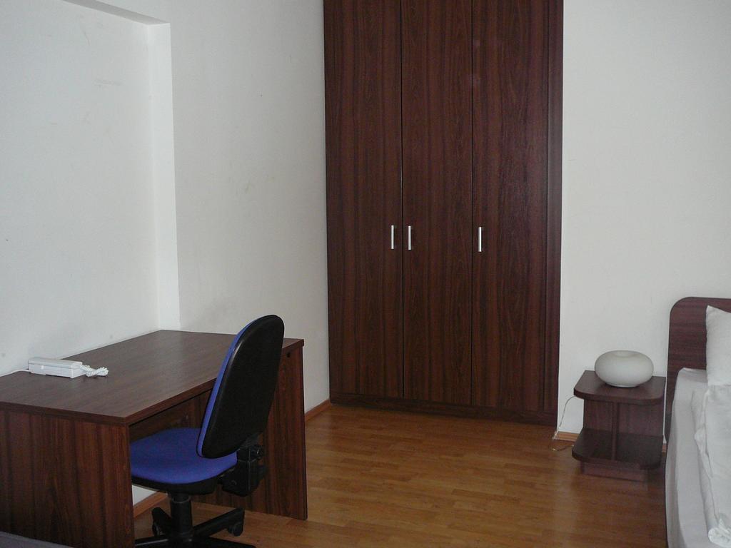 Lion Apartments Medena, Big Size, High Ceilings 브라티슬라바 외부 사진