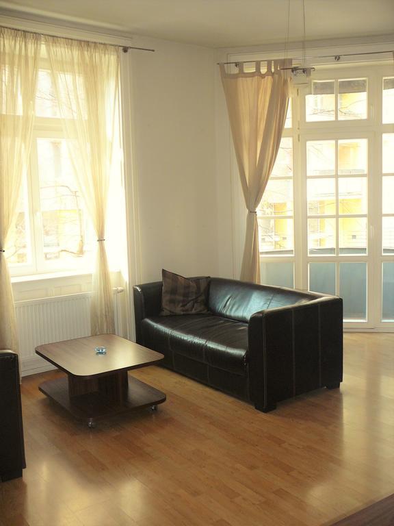 Lion Apartments Medena, Big Size, High Ceilings 브라티슬라바 외부 사진